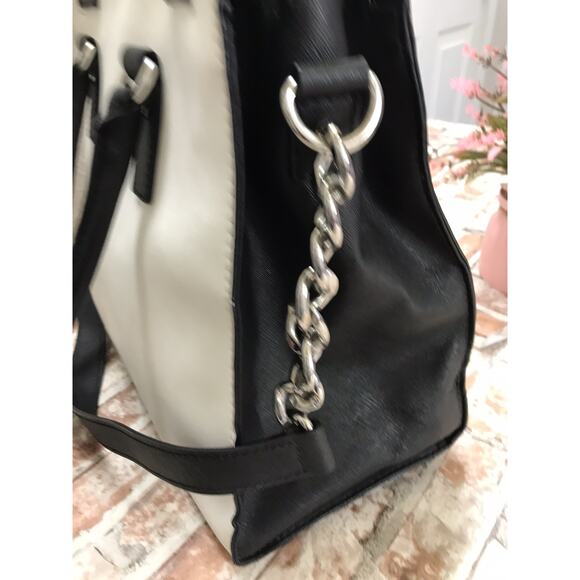 MICHAEL KORS MK Riley Optic White Stitched Leather Large Satchel Crossbody Bag - Picture 9 of 11